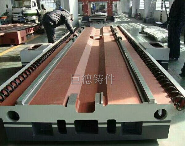 鑄造現(xiàn)場及精密設(shè)備加工展示 (15)