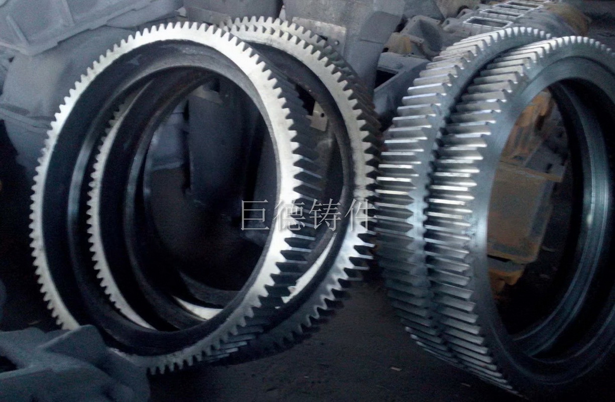 鑄造現(xiàn)場(chǎng)及精密設(shè)備加工展示 (2)